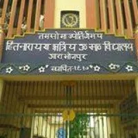 HNK High School, Ara