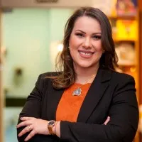 Mônica T. Medeiros Lopes Scariot