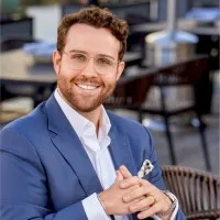 Elliot Blasser, Mba