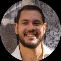 Adriano Rodrigues De Paula